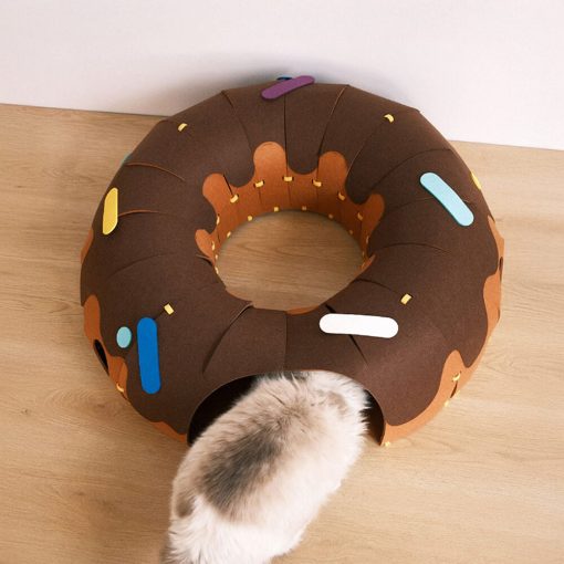 Tunnel de jeu en feutre en forme de beignet pour chat amusant et confortable