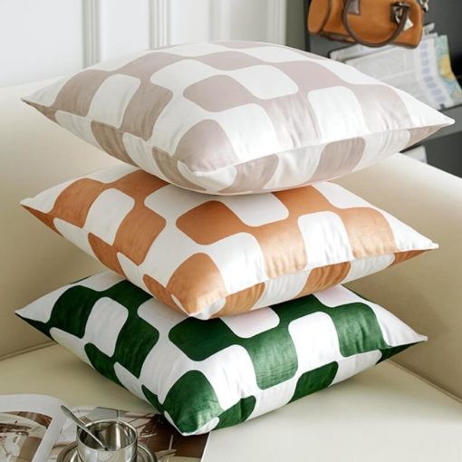 Coussin décoratif en velours à motif géométrique labyrinthe – Image 2